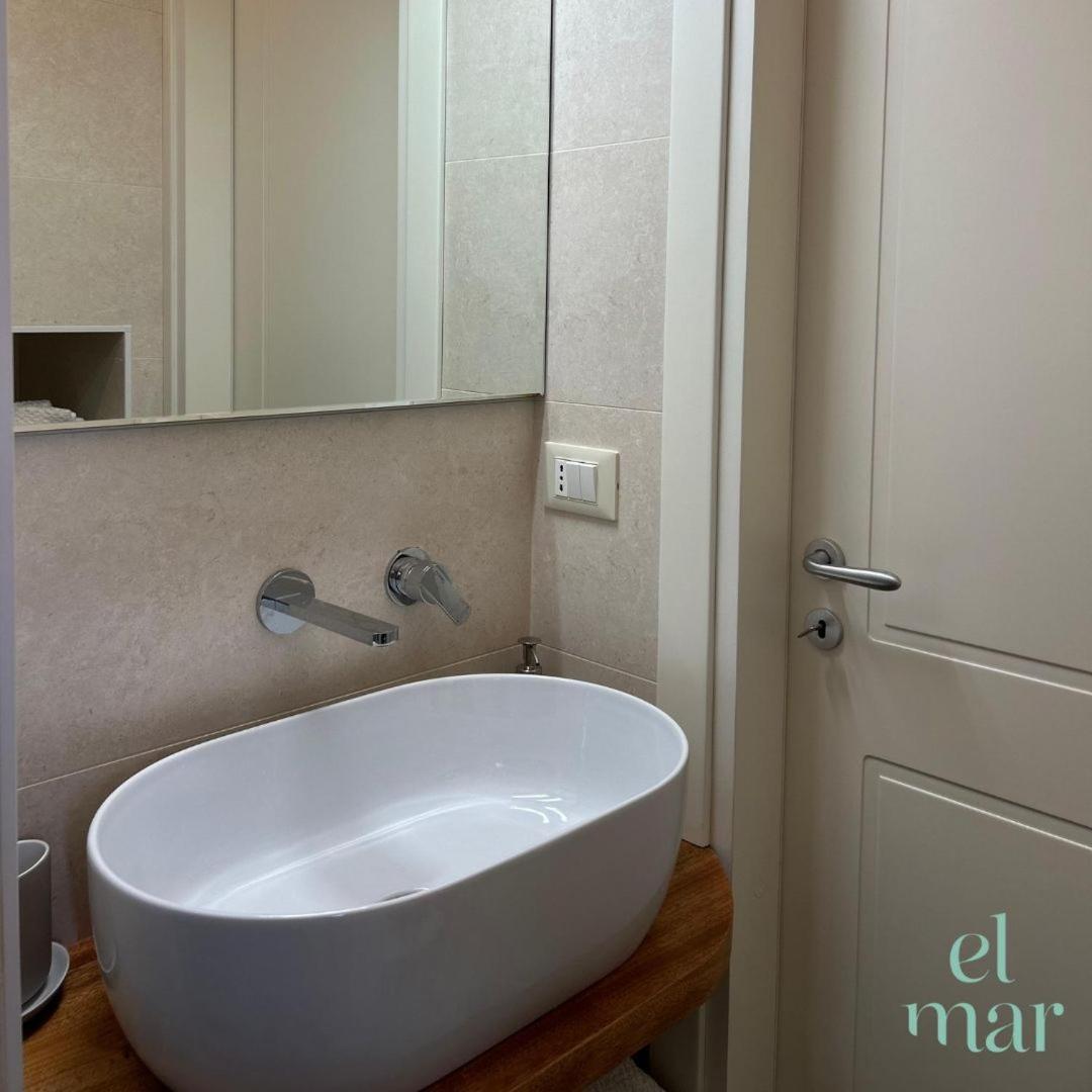 El-Mar Locazione Turistica House With Exclusive Terrace Apartman Polignano a Mare Kültér fotó